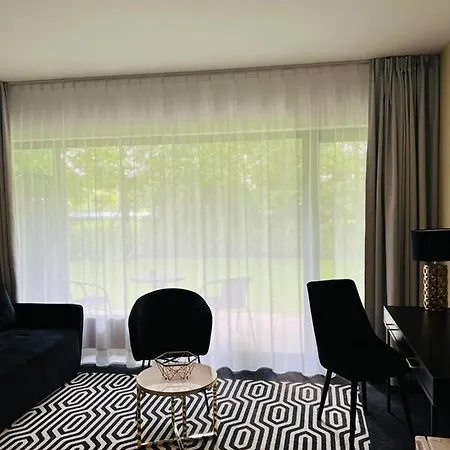 Solny A032 Z Klimatyzacja I Ogrodem Lägenhet *