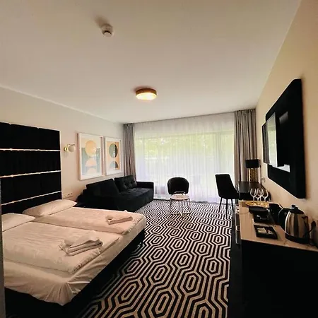 Solny A032 Z Klimatyzacja I Ogrodem Apartman *